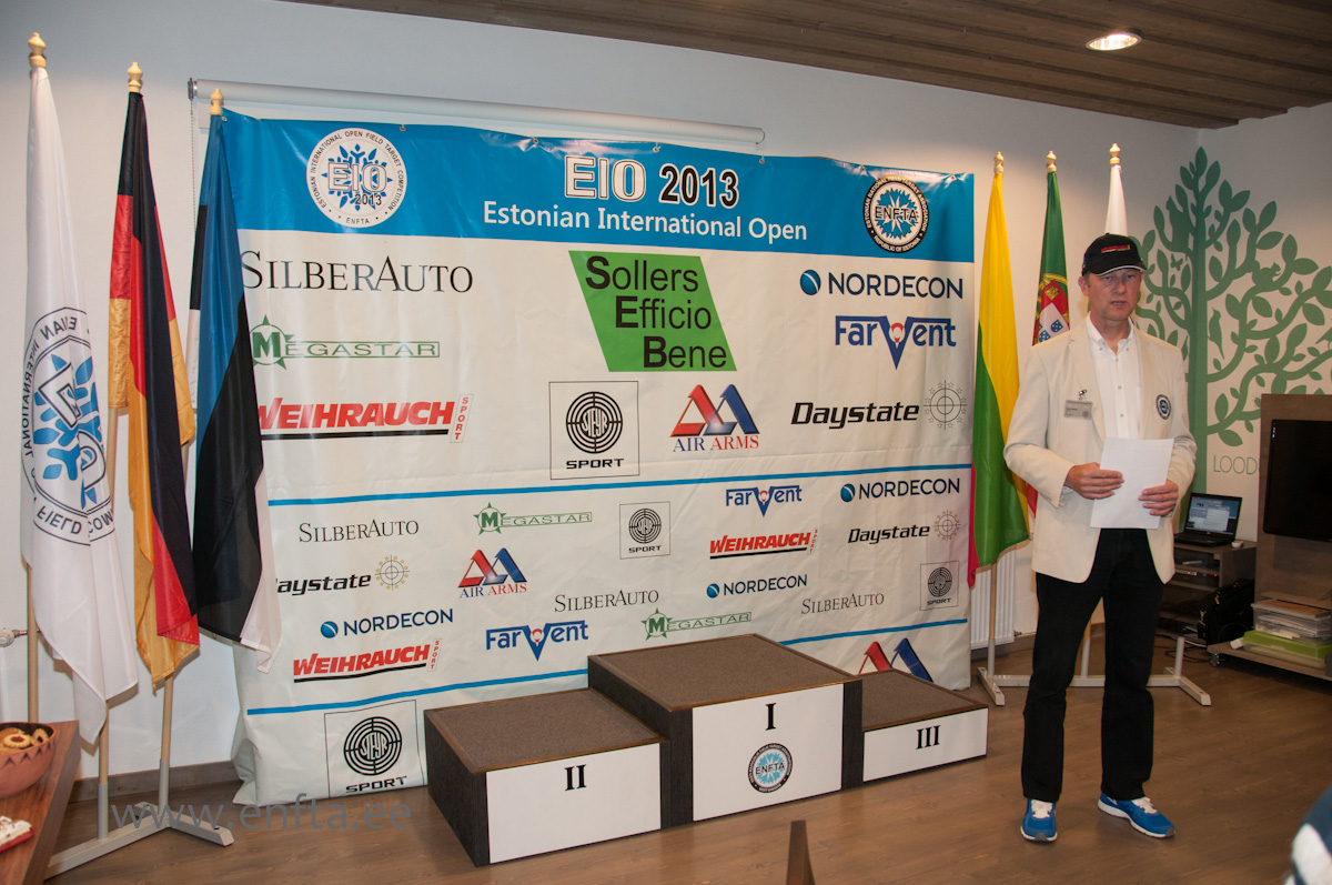 Welcome to the awarding of EIO at Vapramäe nature house.